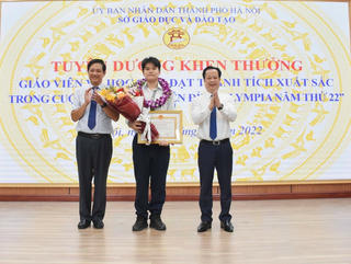 Hà Nội khen thưởng Á quân Đường lên đỉnh Olympia 2022