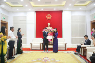 Quảng Ninh: Học sinh đạt Huy chương Đồng kỳ thi Olympic Tin học Quốc tế được thưởng 400 triệu đồng