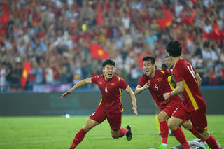[VIDEO] SEA Games 31: Vỡ òa trước pha ghi bàn ấn tượng của Tiến Linh