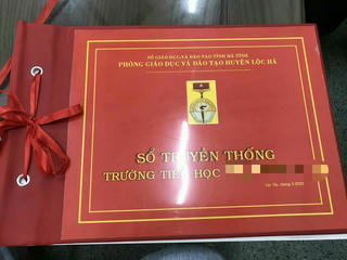 Hà Tĩnh dừng tiếp nhận tài trợ 'sổ vàng truyền thống' cho các trường học