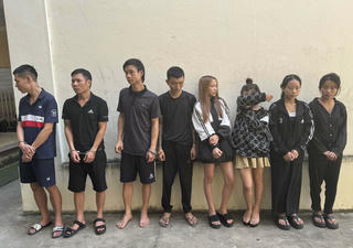 Thanh Hóa: Bắt 8 đối tượng thuê quán hát để sử dụng ma túy