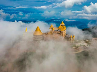 Báo Anh ví Sun World Ba Na Hills như ‘ngôi làng châu Âu trên núi cao’