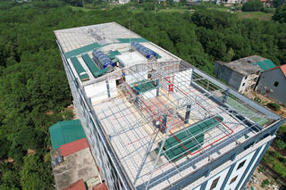 Hà Nội: Tạm đình chỉ 3 chủ tịch xã, cắt 5 tầng chung cư mini sai phép