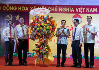 Phó Thủ tướng Vũ Đức Đam dự Ngày hội Đại đoàn kết toàn dân tộc tại Đồng Nai