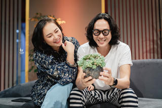 Ca sĩ Khánh Linh – Trần Tùng mơ yêu nhau tới ngày… rụng răng