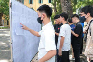 Điểm sàn nhóm ngành sức khỏe năm 2025 giảm 2 điểm so với năm ngoái
