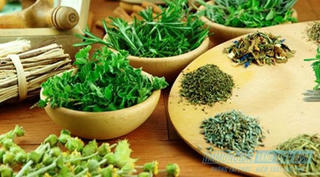 Đắp thuốc nam điều trị ung thư vú: Tiền mất tật mang