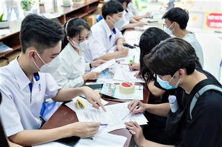 Chính sách hỗ trợ sinh viên sư phạm: Rà soát để gỡ vướng