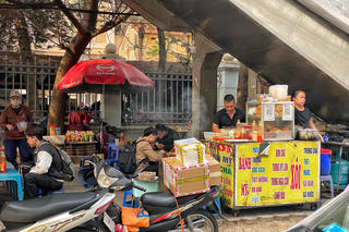 Nhà ga đường sắt Nhổn - Ga Hà Nội bị lấn chiếm làm quán ăn, bảo vệ nhắc còn bị dọa đánh