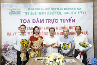 Giải pháp nào để đảm bảo chất lượng nguồn nước và vệ sinh môi trường cho người dân sau lũ?