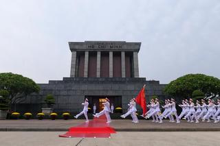Trang nghiêm Lễ thượng cờ mừng Quốc khánh trên Quảng trường Ba Đình