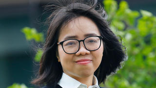 Nhà thơ Huỳnh Mai Liên: Là bạn của con, lớn lên cùng con