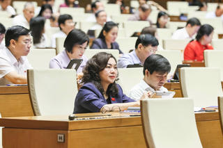 Bộ trưởng Bộ Tài chính sẽ trả lời chất vấn về giải pháp hỗ trợ, thúc đẩy phát triển kinh tế tư nhân