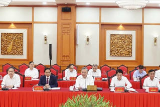 Bộ Chính trị làm việc với Ban Thường vụ Quân ủy Trung ương