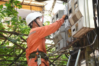 Thủ tướng chỉ đạo bảo đảm cung ứng điện mùa khô năm 2023 và thời gian tới