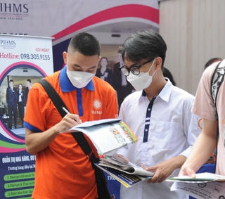 Tuyển sinh đại học 2022: Chọn ngành trước, chọn trường sau
