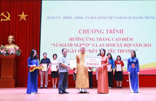 Quận Hai Bà Trưng (Hà Nội): Tiếp nhận hơn 1,121 tỷ đồng ủng hộ Quỹ "Vì người nghèo"