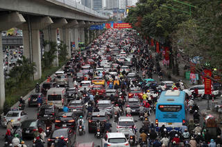 Người dân thuận lợi di chuyển trong ngày đầu đi làm sau kỳ nghỉ Tết