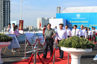 Huy động sức mạnh tổng hợp phát triển hạ tầng giao thông Thủ đô