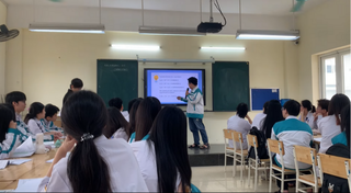 Trường chuyên và mục tiêu phát triển toàn diện