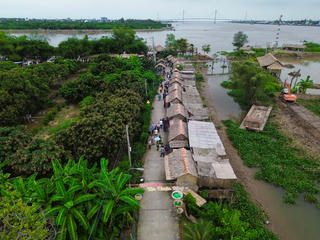 Về miền Tây