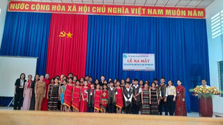 Xây dựng môi trường sống cho phụ nữ và trẻ em DTTS