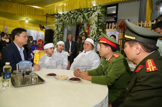 Truy tặng Bằng khen cho Phó trưởng Công an phường hy sinh khi làm nhiệm vụ