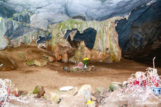 Bí mật bên trong hang động có 3 bộ xương hóa thạch