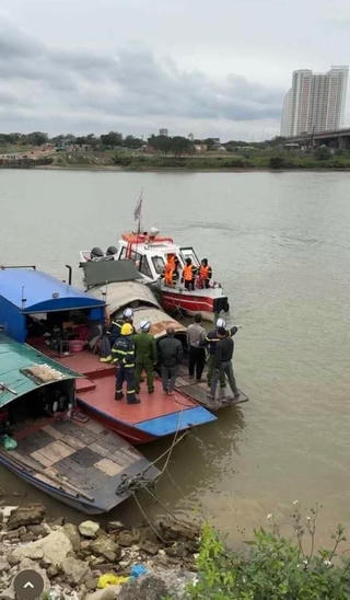 Lập hồ sơ xử lý vụ 4 mẹ con dọa tự tử trên cầu Đông Trù
