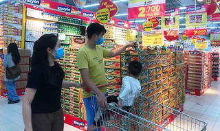 Hà Nội, TP Hồ Chí Minh tìm cách vực dậy sức mua dịp Tết