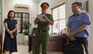 Thái Bình: Bắt nữ cán bộ quản lý thị trường ‘nhận hối lộ’