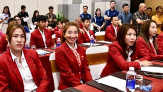 Khen thưởng Đội tuyển Điền kinh Việt Nam tham dự SEA Games 32