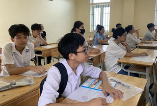 Khi dạy thêm biến tướng