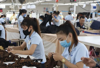 Đóng bảo hiểm xã hội vượt quy định: Đề xuất cơ chế hỗ trợ người lao động
