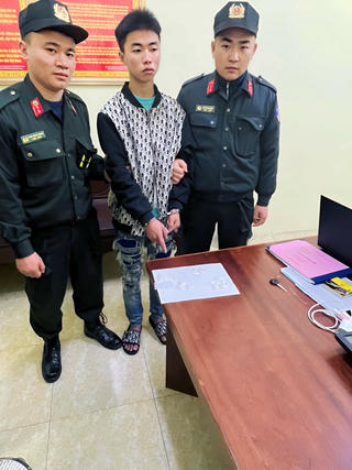 Bắc Giang: Cảnh Sát Cơ Động bắt đối tượng tàng trữ chất ma tuý