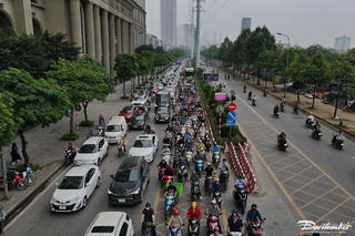 Hà Nội sẽ xén vỉa hè, dải phân cách 7 tuyến đường