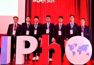 Học sinh Việt Nam đạt 1 huy chương Vàng, 4 huy chương Bạc Olympic Vật lí Quốc tế 2025