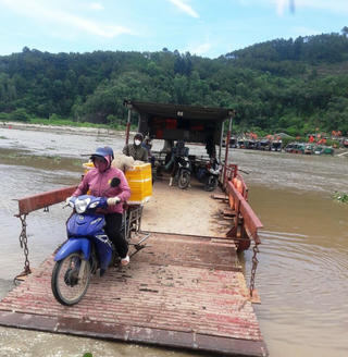 Ẩn họa trên con đò hết hạn đăng kiểm