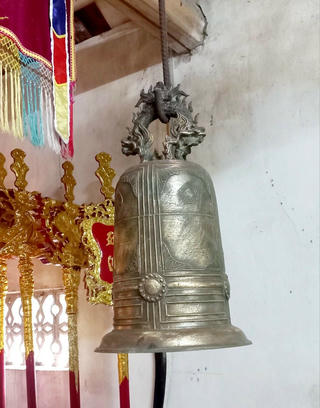 Từ Hà Nam xuống đình làng ở Nam Định trộm đồ thờ