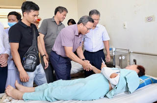 Tai nạn giao thông nghiêm trọng làm 4 người chết 9 người bị thương tại đèo Khánh Lê                                                                                                                                     