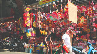 Trung thu sớm trên phố Hàng Mã