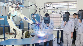 Nguồn tuyển trường nghề: Khó cả lượng và chất