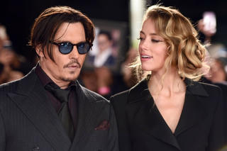 Cư dân mạng tẩy chay diễn viên Amber Heard