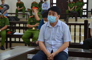 Gia đình ông Nguyễn Đức Chung đã nộp tổng cộng bao nhiêu tiền?
