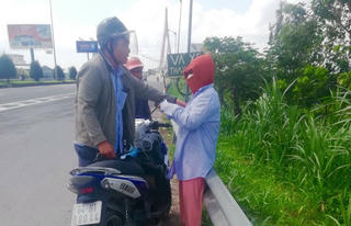 Ngăn chặn kịp thời người phụ nữ định nhảy cầu Cần Thơ tự vẫn