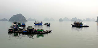 Những xóm chài trên biển