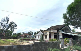 Sống khổ trong vùng dự án 4 tỷ USD