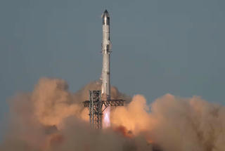 Tàu vũ trụ Starship lại phát nổ trong không gian