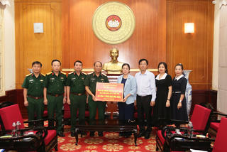 Gom yêu thương gửi đồng bào vùng bão lũ