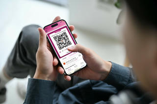 MoMo vừa chính thức ra mắt mã QR Nhận Tiền Đa Năng